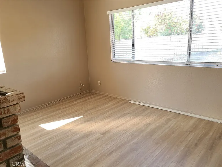 41929 Humber Dr — Photo 3