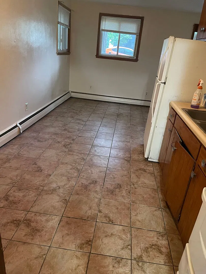 1 bedroom heat included — Photo 1