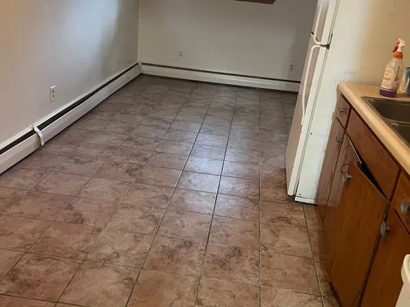 654 Stryker Ave #6, Saint Paul, MN 55107
