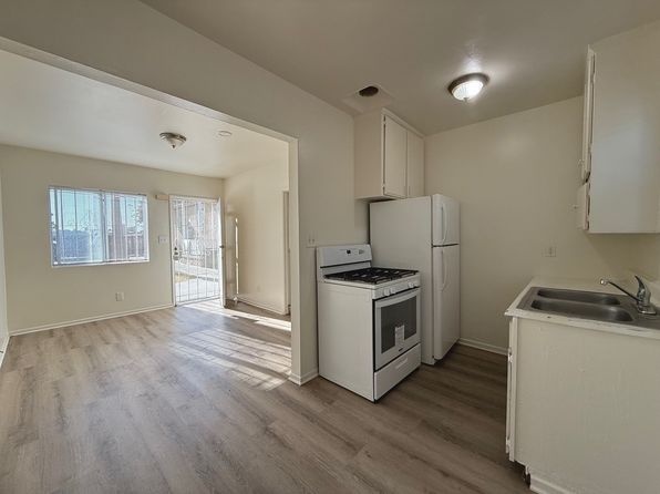 4109-4115 Winona Ave #4113