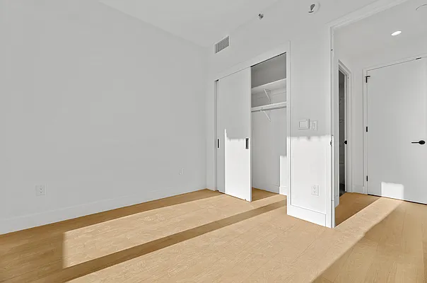 Rented by West 124th Manager LLC | media 9