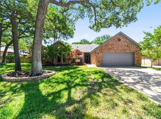 6011 Green Forest Ct, Arlington, TX 76001