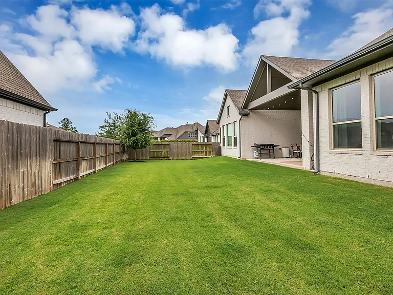17415 Violet Vineyard St — Photo 39