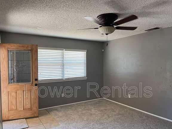 3rd image of 5303 N Everglade Ave