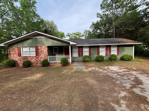 209 S McPherson Church Rd, Fayetteville, NC