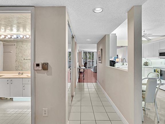 5th image of 7554 Granville Drive #304