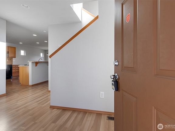 3rd image of 18629 115th Avenue E
