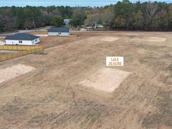 689 W Columbia Ave, Batesburg, SC 29006