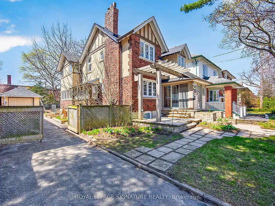 426 Armadale Ave