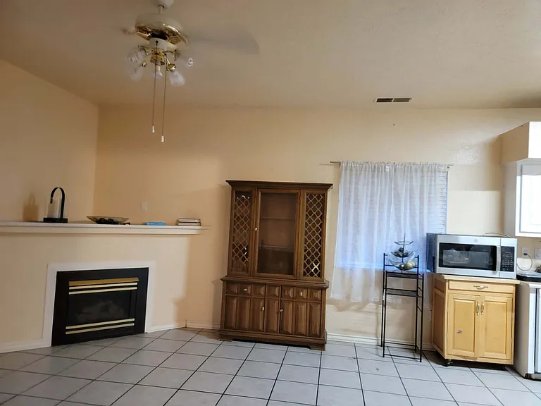 508 Superstition Dr SE — Photo 5