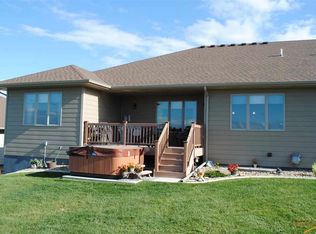 302 Enchanted Pines Dr, Rapid City, SD 57701