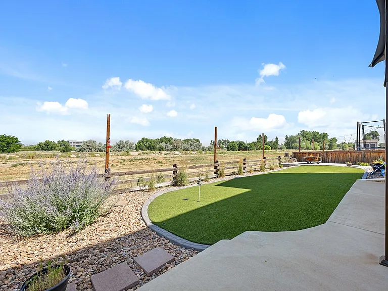 15411 Village Cir — Photo 37