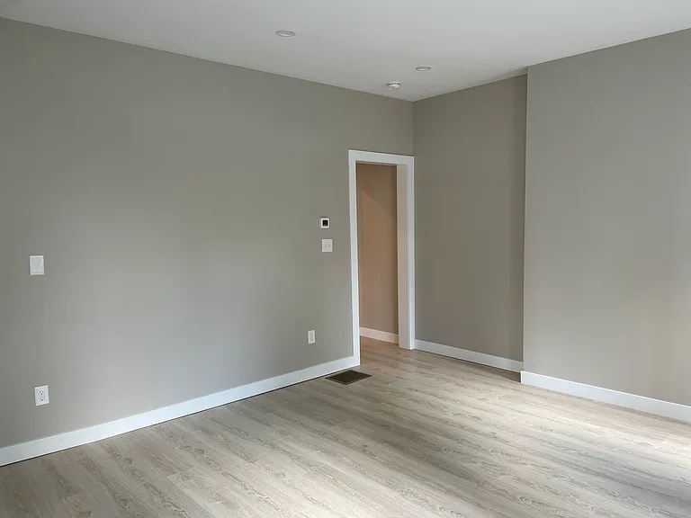 145 Dupont St #1 — Photo 18