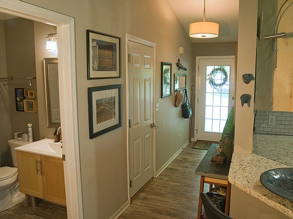 3rd image of 15174 Bayou Point Pl #6
