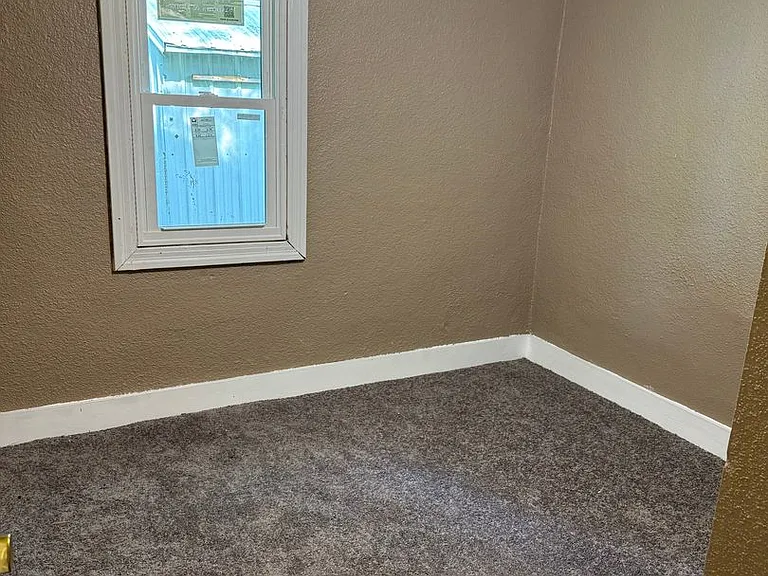 1805 E Morgan St — Photo 4