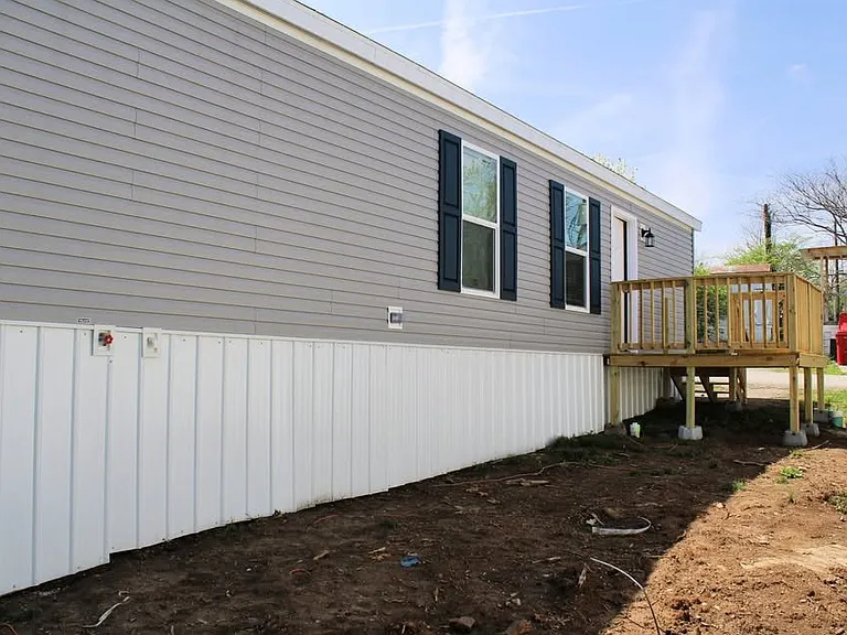 3052 Ashgrove Rd #48 — Photo 2