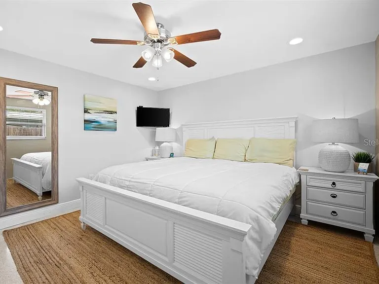 327 Avenida Milano — Photo 44