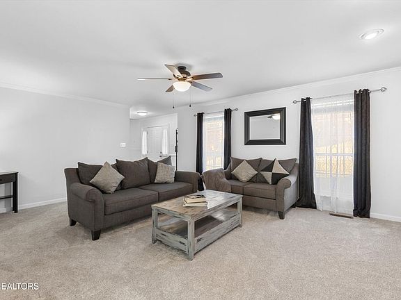 4th image of 1108 Winding Way Dr