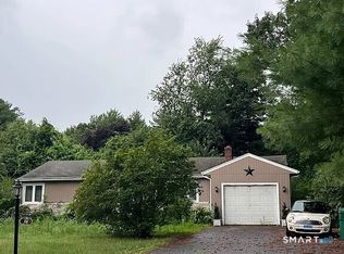 16 Salem Drive, Somers, CT 06071