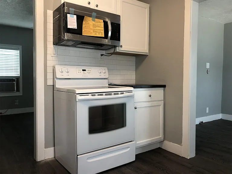 1708 Baker Ave #1704 — Photo 6