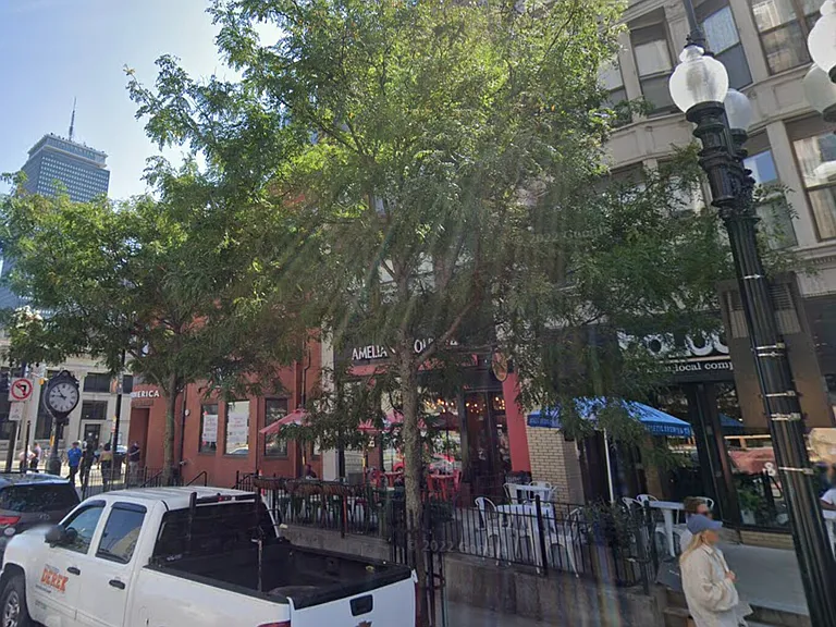 1120 Boylston St #1 — Photo 2