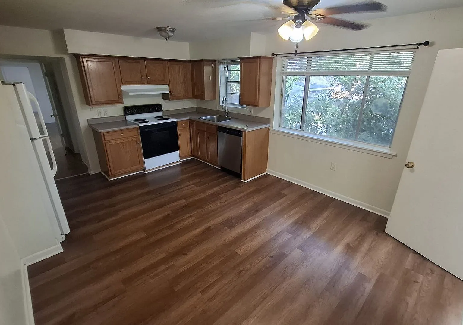 4221 Palmyra St. — Photo 2
