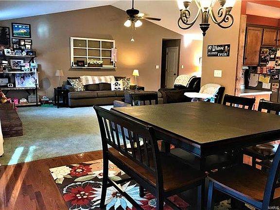 4th image of 10005 Middleton Way
