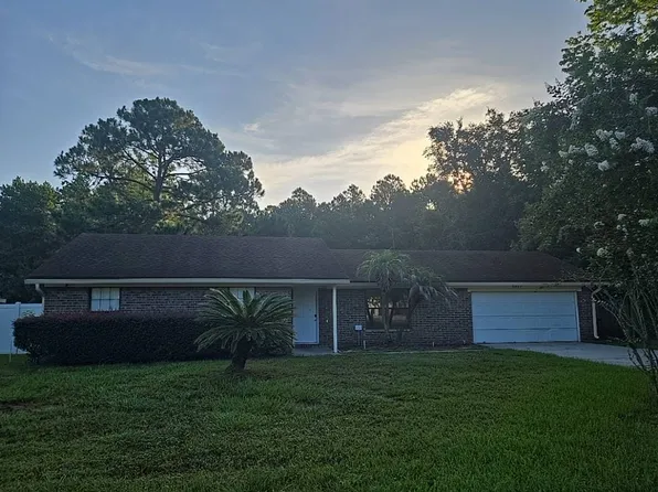 8467 Santana Ct, Jacksonville, FL 32220