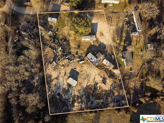 3rd image of 9700 Private Road 4011 Rd