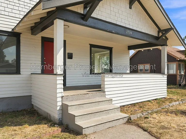 2719 E Columbia Ave — Photo 26