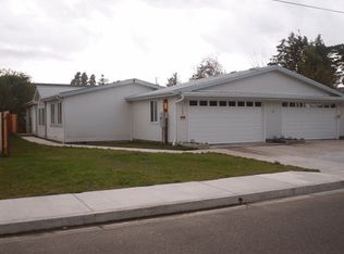 1682 31st St, Florence, OR 97439