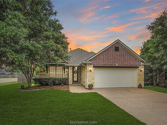 2nd image of 2401 Norham Dr