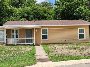 4235 Redstone Dr, San Antonio, TX 78219