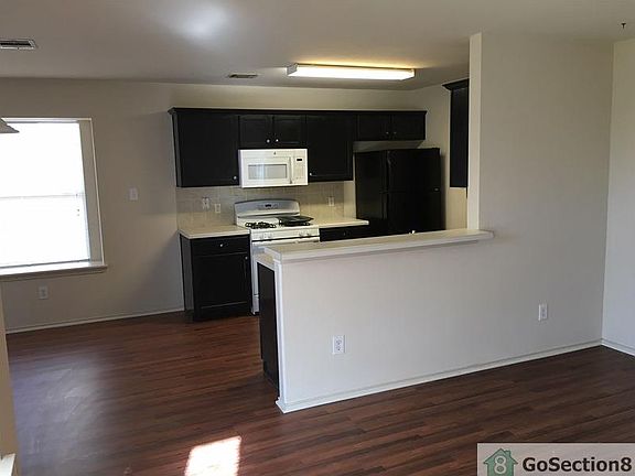 5th image of 15512 Emmaleighs Ln