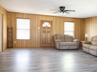 2001 Alsobrooks Rd, Cleveland, TX 77328