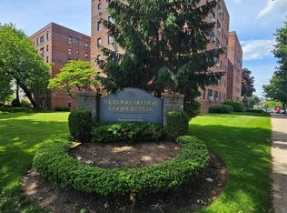 1 Fisher Drive #607, Mount Vernon, NY 10552