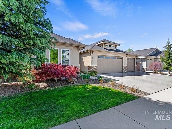 3rd image of 3505 W Sand Wedge St