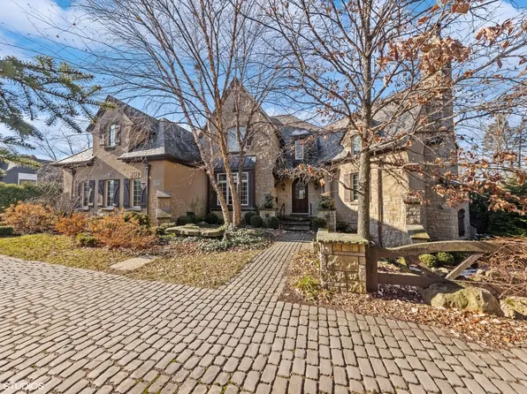 4500 Downers Dr, Downers Grove, IL 60515