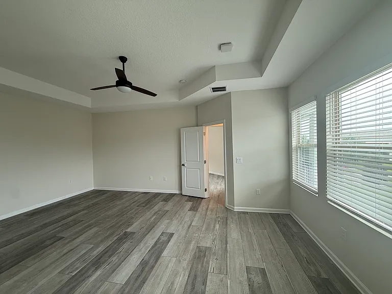 1337 Silver Moon Ln — Photo 16