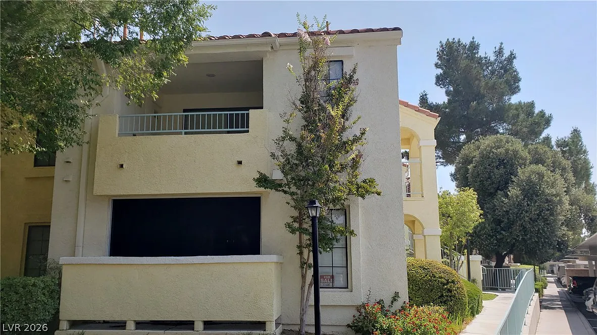 Building Photo - 4865 S Torrey Pines Dr #106