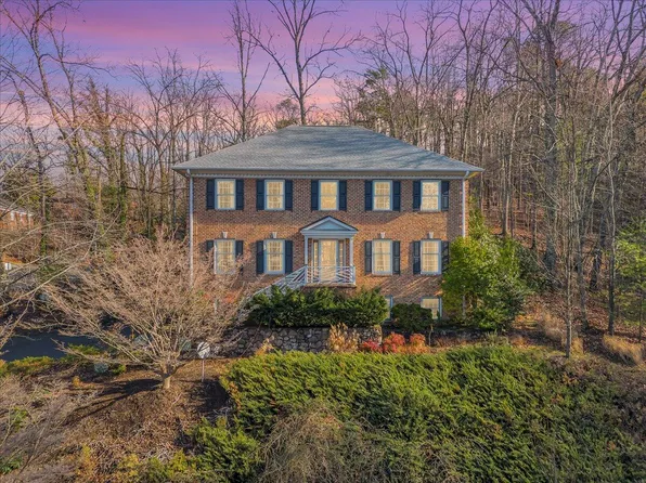 3404 Woodland Hills Ln SW, Roanoke, VA 24014