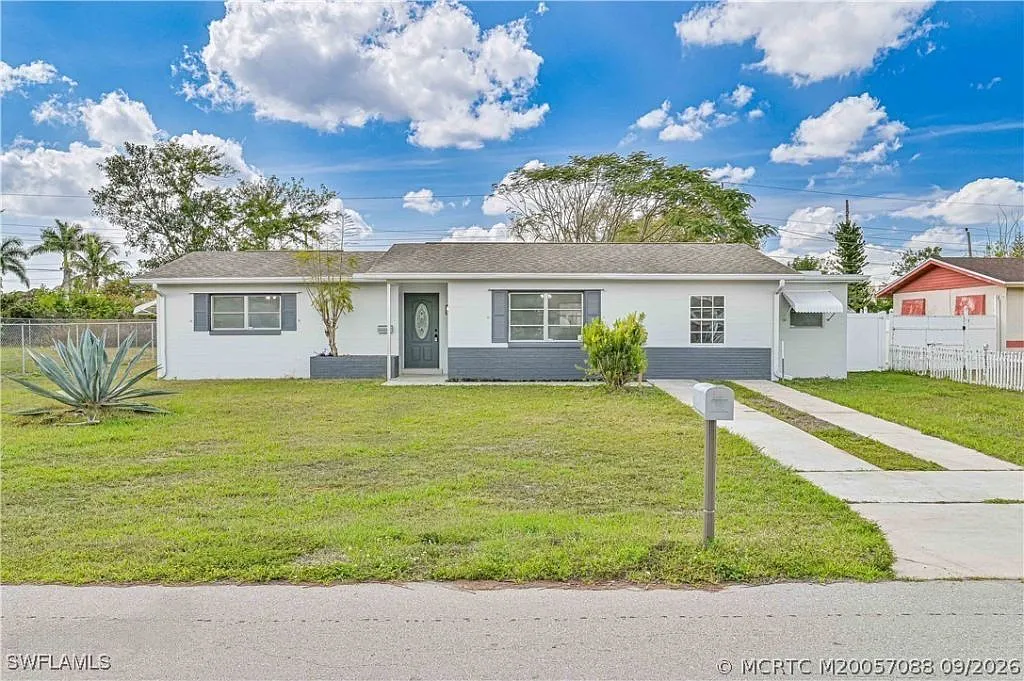 3 bed, 2.0 bath, 1567 sqft, $1,450 — Photo 1
