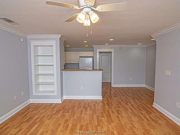 2nd image of 1725 Harvey Mitchell Pkwy S APT 1525