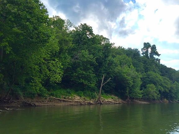 3rd image of 6820 Jacks Creek Pike