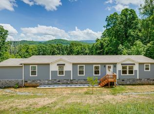982 Glade Hill Dr, Lebanon, VA 24266