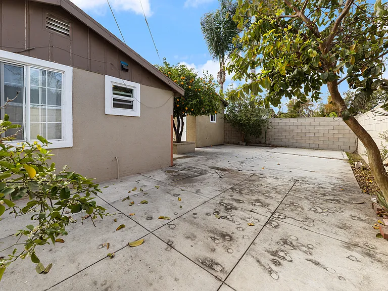 2521 W California St #B — Photo 16