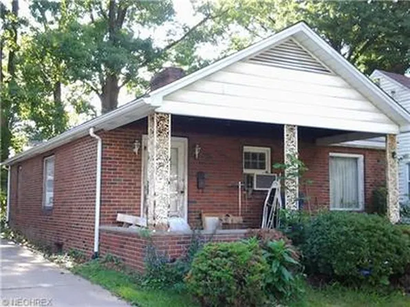 150 S Main St, Austintown, OH 44515