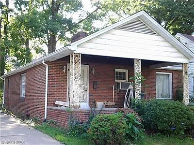 150 S Main St photo 1