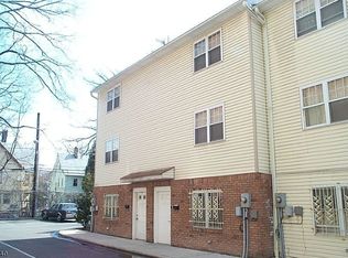 176 S Clinton St, East Orange, NJ