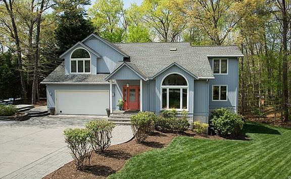 3rd image of 9254 Eagle Cove Cir